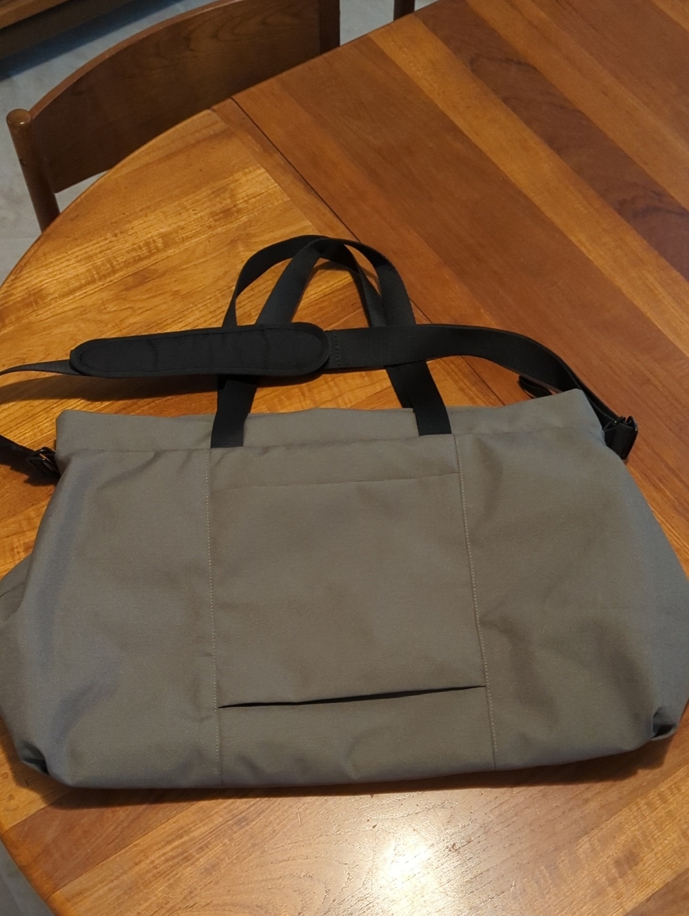 Everlane Renew Transit Weekender - Warm Charcoal
